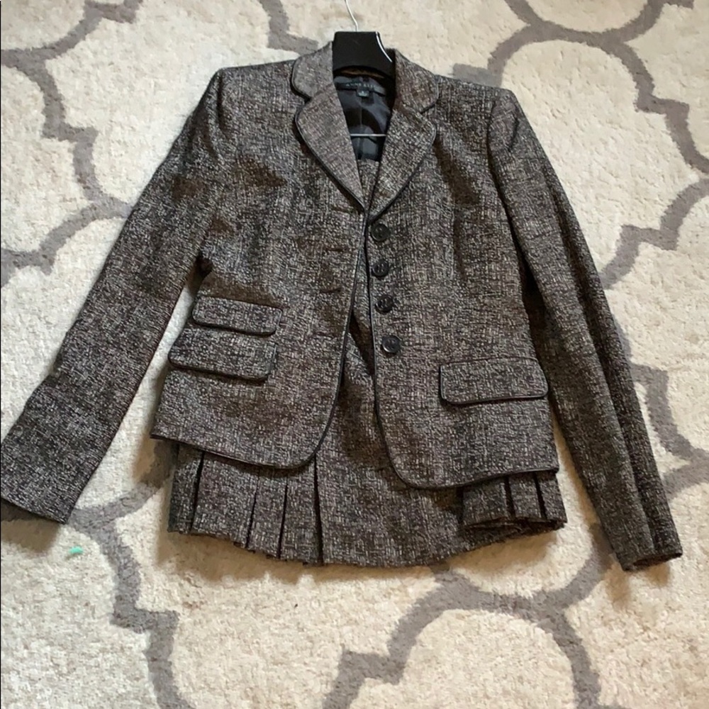 Anne Klein skirt suit size 2